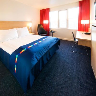 Radisson Red Centre Hotel